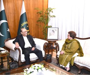 President Asif Ali Zardari talking to Ambassador-designate of Pakistan to Ireland, Ms. Mariam Madiha Aftab, at Aiwan-e-Sadr