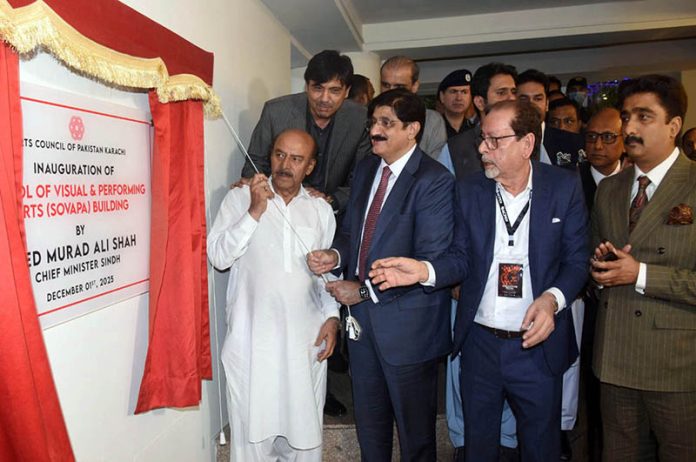 Chief Minister Sindh, Syed Murad Ali Shah along with others unveils the Plaque to inaugurate the newly renovated School of Visual and Performing Arts (SOVAPA) building at the Arts Council Pakistan