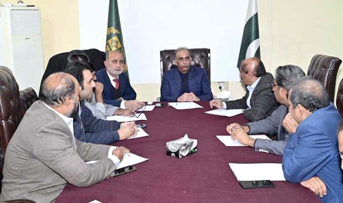 Mr. Mubashir Hassan, Principal Information Officer, along with Shafqat Abbas Khan, DG PID Lahore, holds a meeting on the welfare of the journalistic community with the governing body of Lahore Press Club under the leadership of Arshad Ansari, President LPC