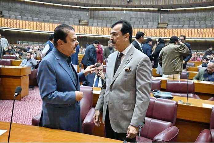Chairman Senate, Syed Yousaf Raza Gilani with Sardar Muhammad Yaqoob Khan Nasar, MNA during Joint Session of Parliament at Parliament House
