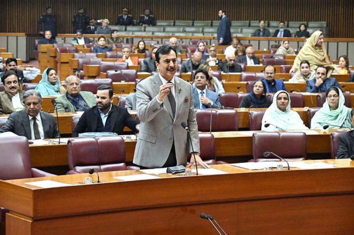 Chairman Senate, Syed Yousaf Raza Gilani addressing during joint session of Parliament at Parliament House 