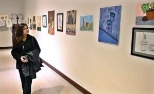 Deputy High Commissioner at the Sri Lankan High Commission, Christy Ruban, inaugurates ‘The Perennials’, an exhibition featuring works by students of the six-month drawing and painting training course at PNCA.