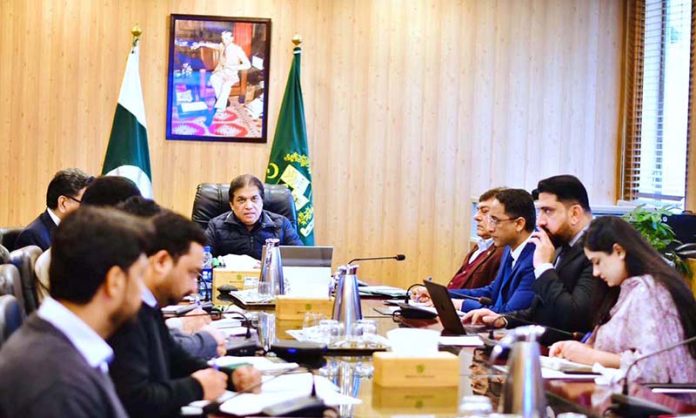 Minister Railways chairs important meeting regarding Sukkur Railway Division: Pakistan Railways, in collaboration with Sindh Government, launches major development projects; Rohri Railway Station to be upgraded with modern facilities under PM's vision; Sukkur Station restored to its historic glory