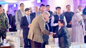 Prime Minister Muhammad Shehbaz distributes laptops amongst the deserving students of the universities of Khyber Pakhtunkhwa.