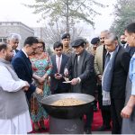 President Asif Ali Zardari opening the Tajik Pilaf (Pulao) at the inauguration ceremony of the Tajikistan Cultural Week at PNCA.