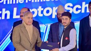 Prime Minister Muhammad Shehbaz interacts with the beneficiaries of the Prime Minister Laptop Scheme.