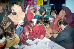 Islamia Hospital arranged Free Medical Camp on the order of Federal Minister Board of Investment Board Qaiser Ahmad Sheikh in Chak # 132 Dhamraya where hundreds of patients got free checkup, medicine and lab test. APP/ABB