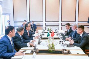 Federal Minister for Power, Sardar Awais Ahmed Khan Leghari, meets with Kyrgyz Minister for Energy, Ibraev Taalaibek Omukeevich.