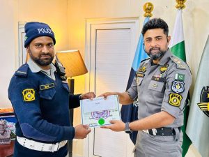 CTO honors 11 ITP lift-operator officers for action against illegal parking