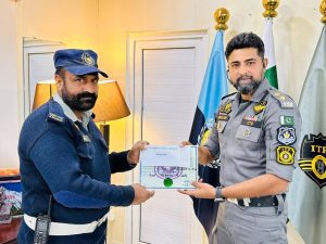 CTO honors 11 ITP lift-operator officers for action against illegal parking