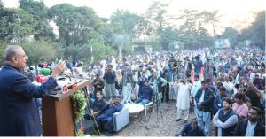 Aleem Khan expresses solidarity with Pakistan arm forces during convention, announces key road development projects for Faisalabad