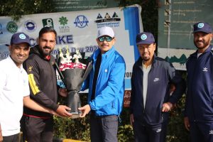Youth stand up for glaciers on Margalla slopes as Pakistan marks int'l Mountain Day