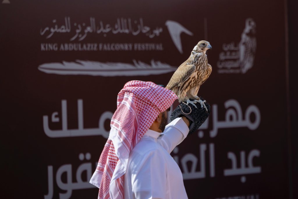 King Abdulaziz Falconry Festival takes global lead with 16,600 falcon participation in 6 years