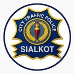 Traffic police installed indicator stickers at vehicles to avoid fog