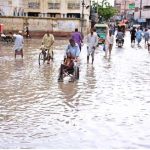 Heavy rain in Larkana, mayor supplies machinery to promptly drain out stagnant water