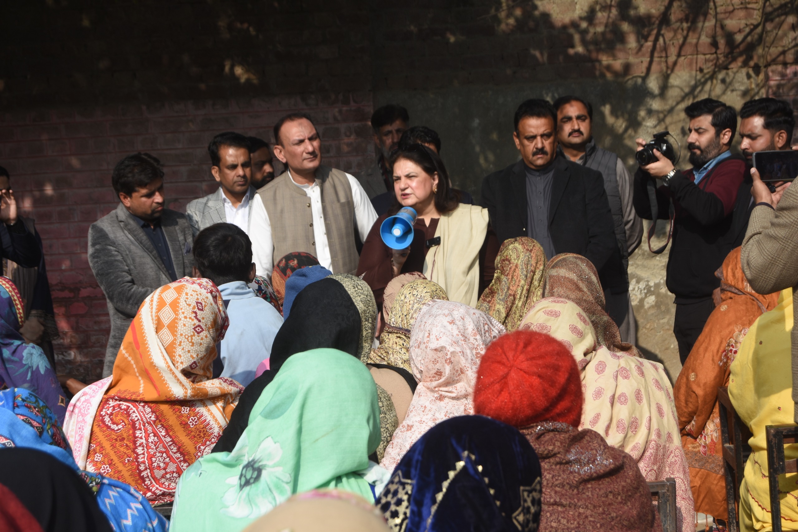 Senator Rubina Khalid urges eligible women to use Social Protection Wallet responsibly