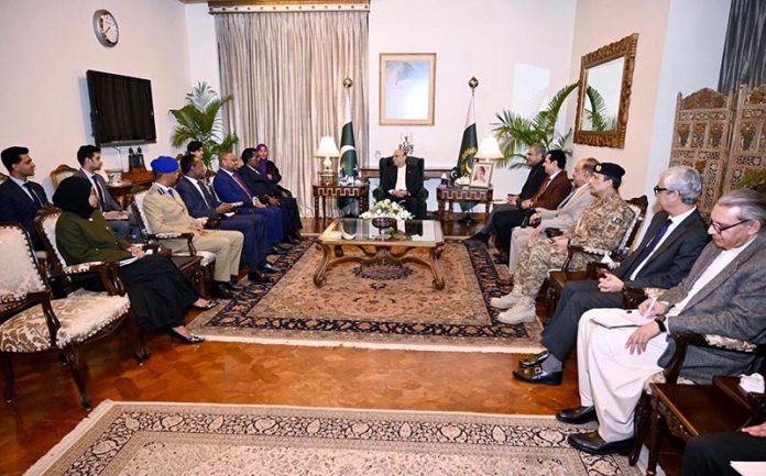 President Asif Ali Zardari in a meeting with Mr Ali Yousuf, Minister of Interior of Somalia, at Aiwan-e-Sadr