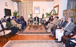 President Asif Ali Zardari in a meeting with Mr Ali Yousuf, Minister of Interior of Somalia, at Aiwan-e-Sadr