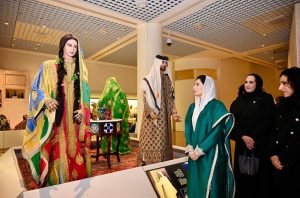 First Lady Bibi Aseefa Bhutto Zardari visits the Bahrain National Museum and observes models and exhibits depicting the Kingdom’s 6,000-year history, traditional customs, handicrafts, maritime heritage and pearling legacy.