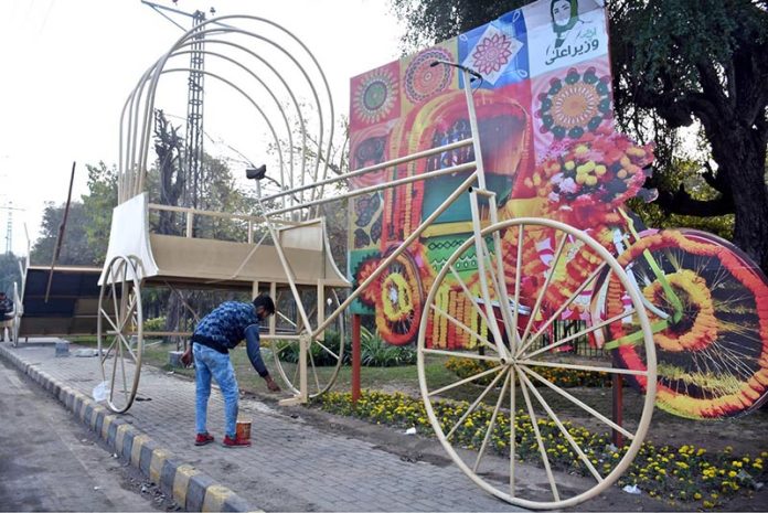 Preparations are being made on Ferozepur Road to celebrate Jashn-e-Baharan on directions of Punjab Chief Minister Maryam Nawaz