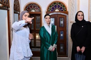 First Lady Bibi Aseefa Bhutto Zardari visits the Pearl Museum and observes exhibits highlighting Bahrain’s traditional maritime heritage and pearling history.