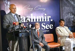 Governor of Khyber Pakhtunkhwa, Faisal Karim Kundi, addresses the media after the “Kashmir: Wait & See” photography exhibition at PNCA in the Federal Capital.