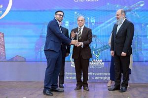 Prime Minister Muhammad Shehbaz Sharif presents awards to leading exporters of the country