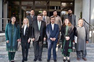 Managing Director Associated Press of Pakistan (APP) Muhammad Asim Khichi presents a memento to Director General Bulgaria News Agency (BTA) Kiril Valchev during his visit to the APP Headquarters. Bulgarian Ambassador Irena Gancheva is present.