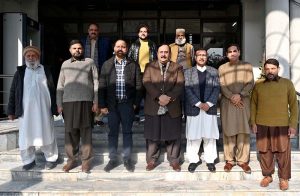 Managing Director Associated Press of Pakistan (APP) Muhammad Asim Khichi in a group photograph with Malik Ibrar Ahmed, Chairman National Assembly Standing Committee on Cabinet Secretariat during his visit at APP Headquarters
