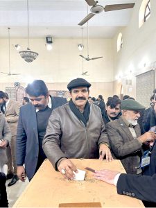 A Lawyer casting his vote during DBA elections