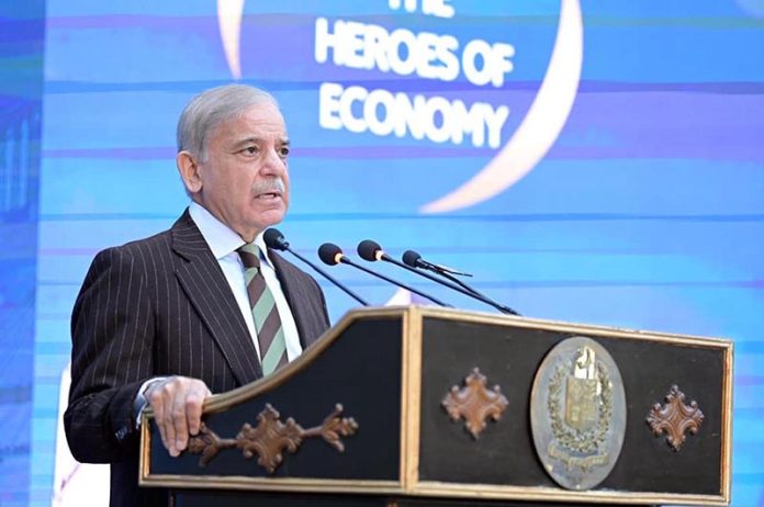 Prime Minister Muhammad Shehbaz Sharif addresses a ceremony to honor the services of leading exporters from all over the country