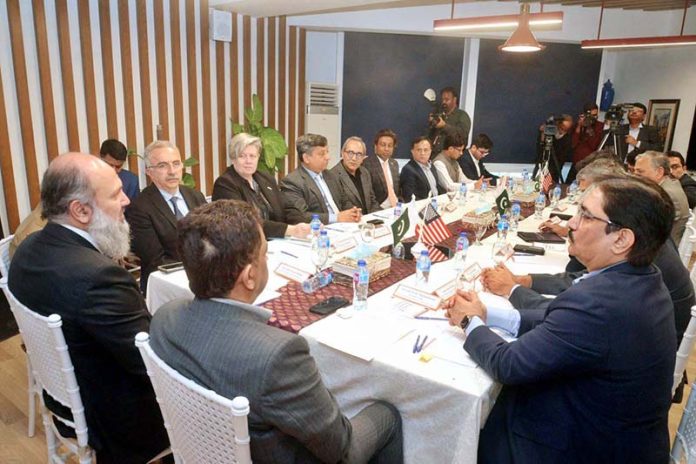 Federal Minister for Commerce Jam Kamal Khan in a meeting with the members of American Business Council at the office of Council