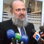 Federal Minister for Commerce Jam Kamal Khan talking to the media after attending a meeting with the American Business Council along with the President of American Business Council at the office of Council