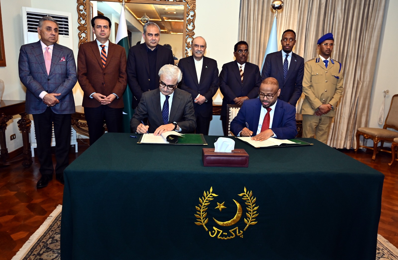 Pakistan, Somalia sign agreement abolishing visas for diplomatic passport holders