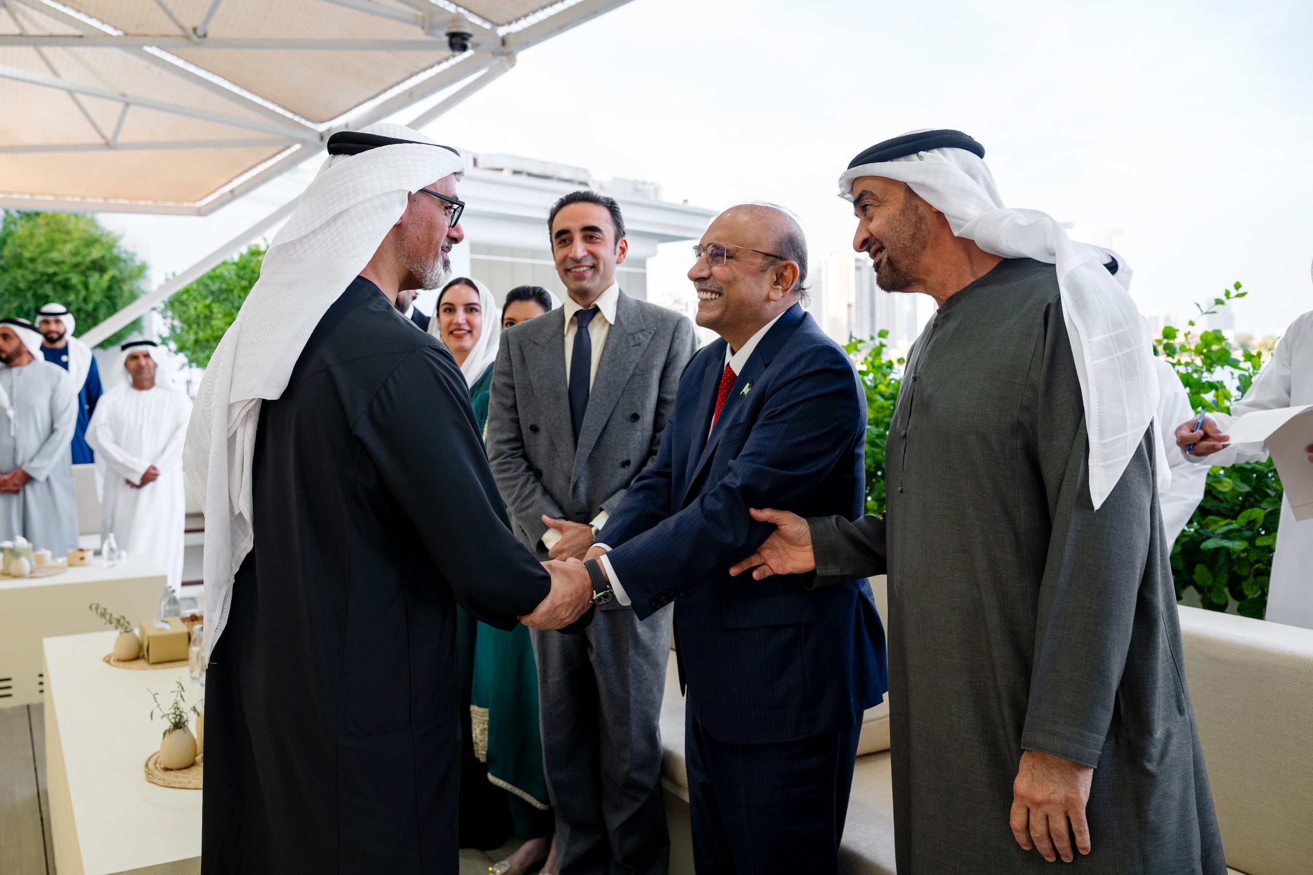 President Zardari, UAE President Sheikh Mohamed discuss ways to further strengthen brotherly ties