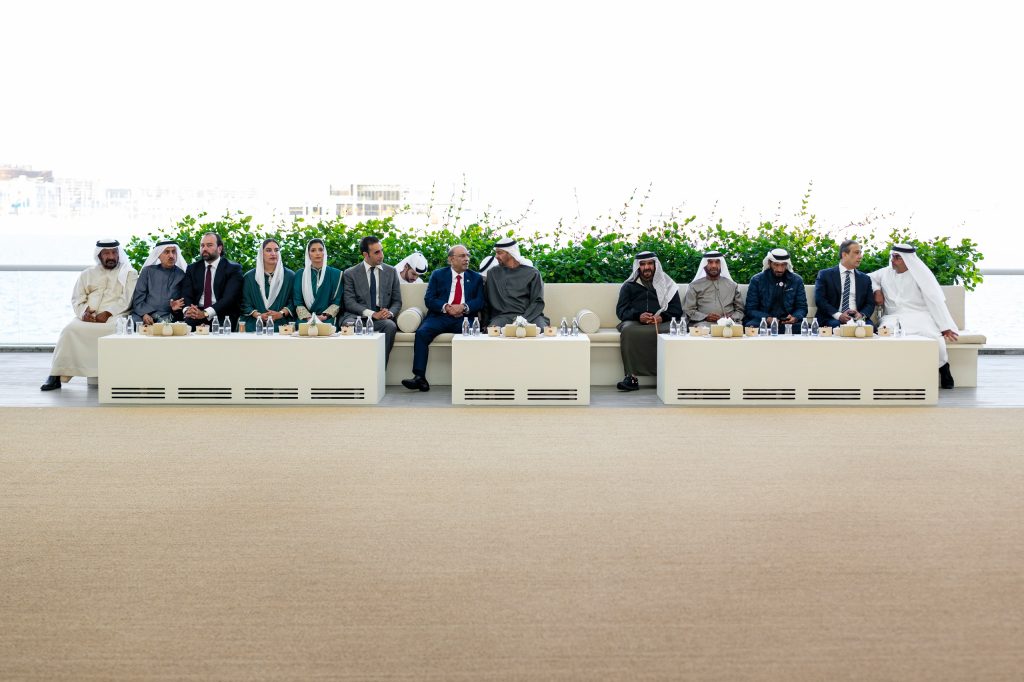 President Zardari, UAE President Sheikh Mohamed discuss ways to further strengthen brotherly ties 