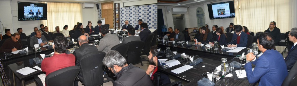 Bangladesh’s ‘East Asian Model’ fuels export surge, offers lessons for Pakistan: Prof Yamagata