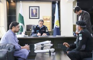 DIG security holds orderly room to address officers’ grievances, prioritise welfare