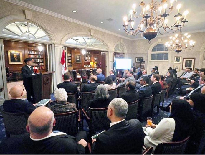High Commissioner Muhammad Saleem addressing the Albany Club Toronto