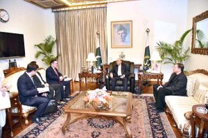 Ambassador of Uzbekistan to Pakistan, Alisher Tukhtaev, presents a letter from President Shavkat Mirziyoyev to President Asif Ali Zardari during a meeting at Aiwan-e-Sadr.