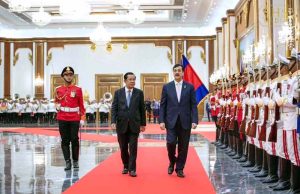 Syed Yousuf Raza Gilani, Honorable Chairman of the senate of the Islamic Republic of Pakistan is being received by Samdech Techo, President of the senate of Cambodia upon his arrival at Polear Thipadei Hall, Solidarity Palace, PHNΝΟΜ ΡΕΝΗ, Κιngdom of Cambodia.