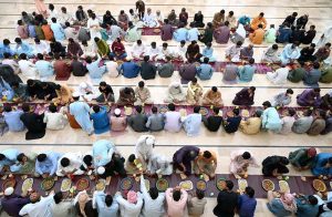 A large number of people wait for ‘maghrib azaan’ to break their fast during the Holy Fasting Month of Ramazan at Muhammadi Masjid near Sheikh Zayed Chowk.