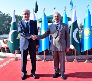 Prime Minister Muhammad Shehbaz Sharif receives President of Kazakhstan H.E Kassym-Jomart Tokayev upon his arrival at Prime Minister's House.