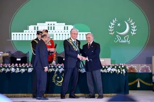 President of the Republic of Kazakhstan, Kassym-Jomart Tokayev, shakes hands with Prime Minister Muhammad Shehbaz Sharif during the investiture ceremony at Aiwan-e-Sadr, with President Asif Ali Zardari