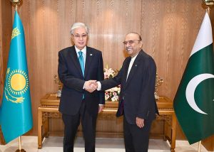 President Asif Ali Zardari shaking hands with the President of the Republic of Kazakhstan, Kassym-Jomart Tokayev, at Aiwan-e-Sadr