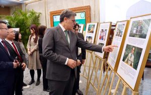 Ambassador of Pakistan to China, Khalil Hashmi speaking at a symposium titled “ Jammu and Kashmir : Past and Present “ to commemorate Kashmir Solidarity Day at the Embassy of Pakistan.
