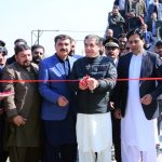 Federal Minister for Railways, Muhammad Hanif Abbasi cuts the ribbon to inaugurate Railway Platform No. 4/5 at Rawalpindi Railway Station