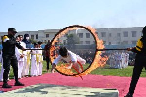 Players participating in tug of war competition during Girls Sports Gala and Cultural Festival at University of Sargodha. APP/HSD/MAF/ABB/FHA