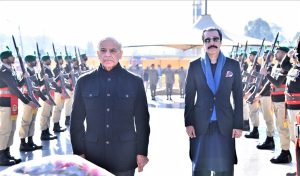 Prime Minister of Pakistan Muhammad Shehbaz Sharif and Prime Minister of Azad Jammu and Kashmir Raja Faisal Mumtaz Rathore laying floral wreath at Azad Jammu and Kashmir Yadgar-e-Shuhada on the occasion of Kashmir Solidarity Day.