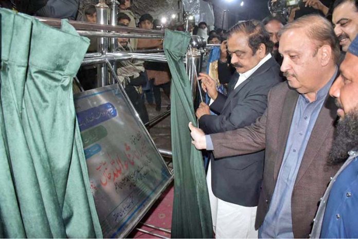 Prime Minister’s Special Adviser on Political and Public Affairs Senator Rana Sanaullah is inaugurating the street soling and drainage project in Chak No.8-JB Mehbood Town Azafi Abad